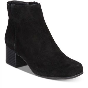 Kenneth Cole reaction booties - black
